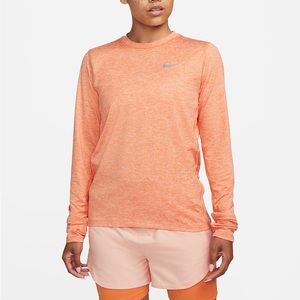 NIKE | Dri-FIT Element Women's Running Crew | Size: Medium